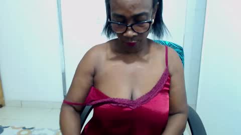 sexyhanny4u online show from November 24, 2025, 4:56 am