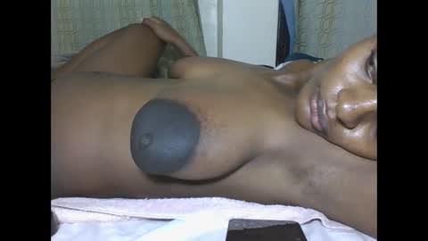 Snapshot of sexyhotgal23 chatting on October 27, 2025, 11:36 am REBECCAH online show from October 27, 2025, 11:36 am