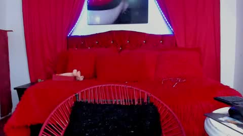 laura online show from January 29, 2025, 3:04 pm