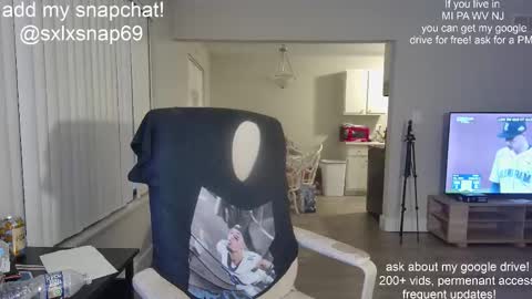 Snapshot of sexylax69 chatting on October 11, 2025, 12:43 am sexylax69 online show from October 11, 2025, 12:43 am