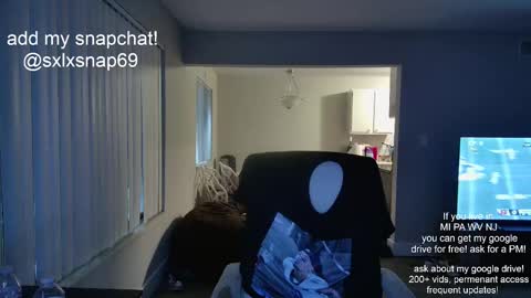 Snapshot of sexylax69 chatting on October 17, 2025, 12:36 am sexylax69 online show from October 17, 2025, 12:36 am