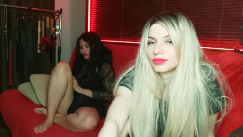 Eve blonde  Lilith brunette online show from December 22, 2024, 7:21 pm