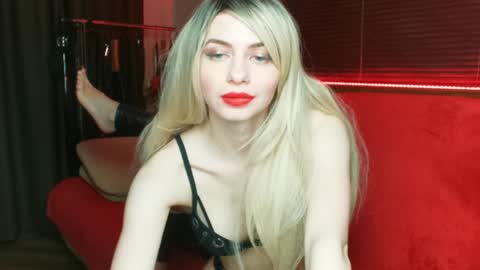 Eve blonde  Lilith brunette online show from December 28, 2024, 11:26 pm