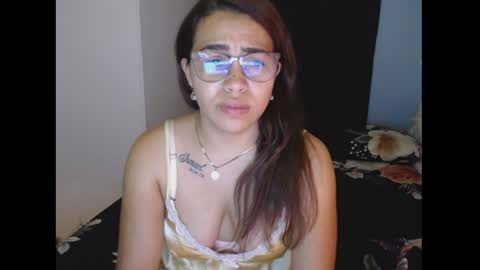 sexyloba  independent model online show from December 27, 2024, 1:11 am