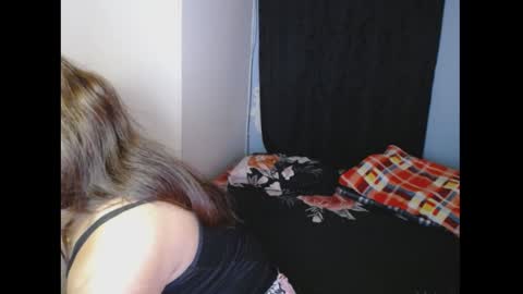 sexyloba  independent model online show from January 1, 2025, 2:30 am