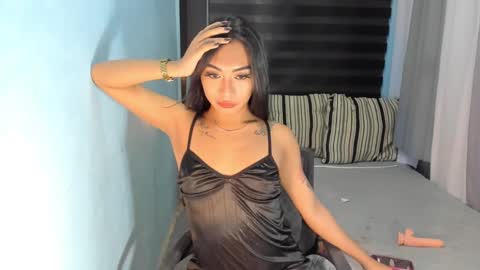 maxine online show from January 3, 2025, 6:35 pm