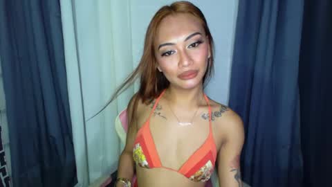 maxine online show from February 4, 2025, 7:00 pm