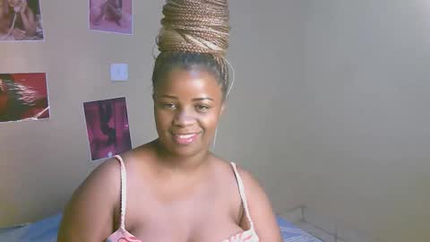 sexylucy33 online show from March 17, 2026, 12:59 am