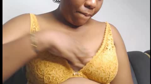 Luna online show from February 7, 2026, 6:55 pm