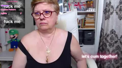 sexylynette4u online show from February 20, 2025, 10:48 am