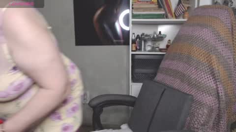 Snapshot of sexylynette4u chatting on April 8, 2026, 9:09 am sexylynette4u online show from April 8, 2026, 9:09 am