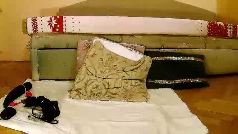 Squirty Maya Gold online show from January 8, 2025, 6:52 pm