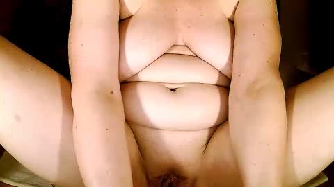 Squirty Maya Gold online show from December 18, 2025, 5:35 am