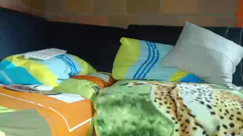 sexymen27cm online show from October 17, 2025, 4:37 am