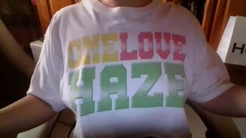 Snapshot of sexymisss24 chatting on September 28, 2025, 10:42 am sexymisss24 online show from September 28, 2025, 10:42 am