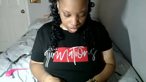 Snapshot of sexymona1218 chatting on October 11, 2025, 8:13 am SexyMona online show from October 11, 2025, 8:13 am