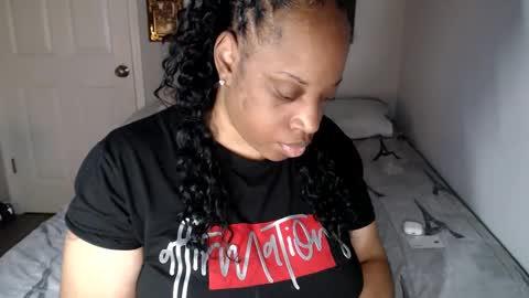 Snapshot of sexymona1218 chatting on October 12, 2025, 6:23 am SexyMona online show from October 12, 2025, 6:23 am