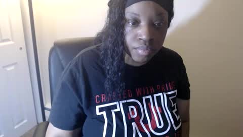 SexyMona online show from April 30, 2026, 9:26 am