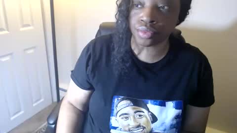 SexyMona online show from May 11, 2026, 7:03 am
