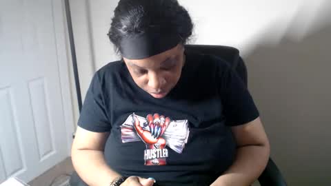 SexyMona online show from May 23, 2026, 1:59 pm