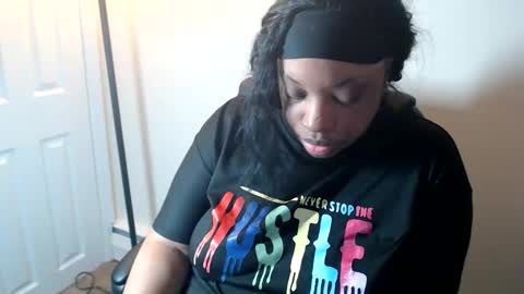 SexyMona online show from May 31, 2026, 9:27 am