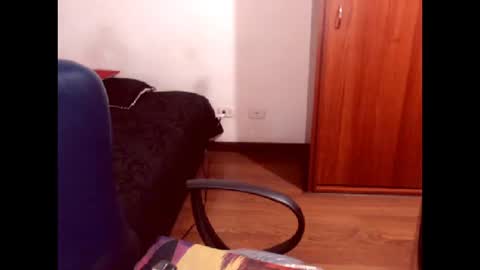 Snapshot of sexymone0618 chatting on February 4, 2025, 1:45 am sexymone0618 online show from February 4, 2025, 1:45 am