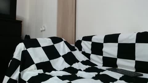 Adrian online show from November 10, 2025, 8:57 am