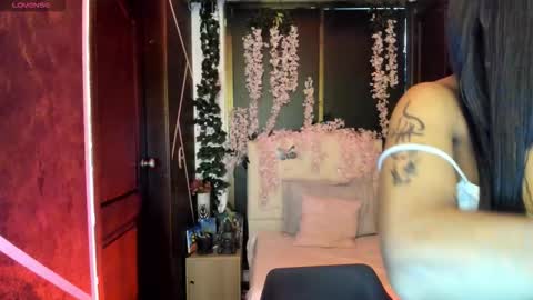 N A F online show from September 10, 2025, 7:36 pm