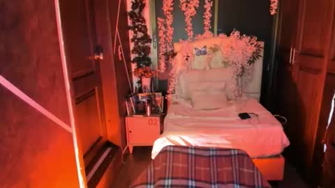 Snapshot of sexynaf chatting on October 16, 2025, 7:26 pm N A F online show from October 16, 2025, 7:26 pm