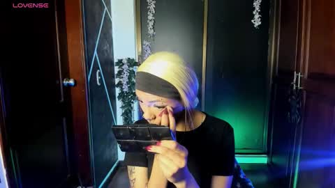 N A F online show from November 20, 2025, 7:46 pm