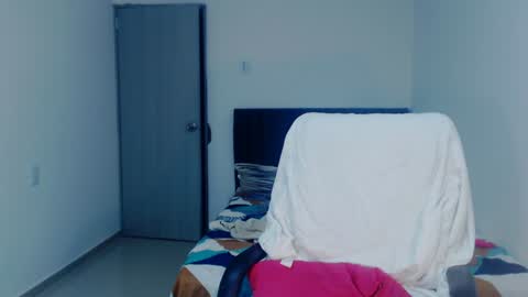 Natalia Duran online show from December 20, 2024, 1:03 am