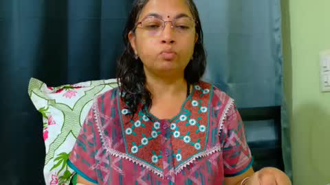 Snapshot of sexyniharika chatting on September 29, 2025, 12:43 pm Niharika online show from September 29, 2025, 12:43 pm