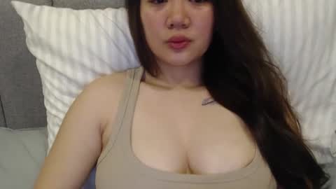Snapshot of sexypenguin13 chatting on December 27, 2024, 1:18 pm sexypenguin13 online show from December 27, 2024, 1:18 pm