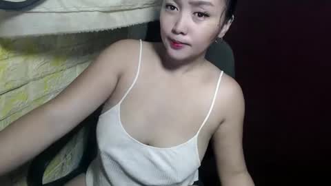 Snapshot of sexypinaymiya chatting on May 1, 2026, 7:13 am Miyah online show from May 1, 2026, 7:13 am