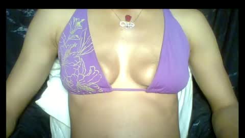 sexypussy000 online show from April 24, 2026, 12:35 am
