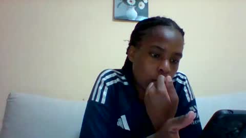 DOVY ACHIENG online show from January 31, 2025, 3:11 pm