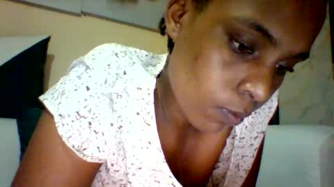 Snapshot of sexyqueen3457132 chatting on October 20, 2025, 7:25 pm DOVY ACHIENG online show from October 20, 2025, 7:25 pm