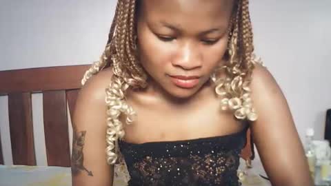 queenivy online show from January 19, 2026, 3:05 pm