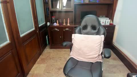 Snapshot of sexyrachel_ chatting on October 27, 2025, 12:20 pm R A C H E L online show from October 27, 2025, 12:20 pm