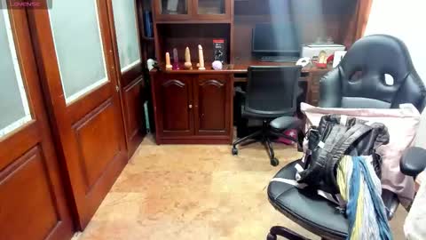 R A C H E L online show from November 12, 2025, 12:16 pm