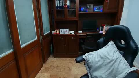 R A C H E L online show from November 30, 2025, 11:58 am