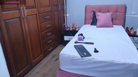 R A C H E L online show from January 7, 2026, 12:29 pm