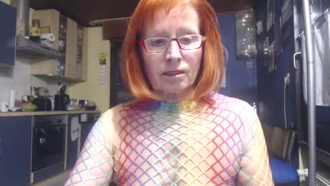 Silvie online show from December 8, 2024, 2:52 pm