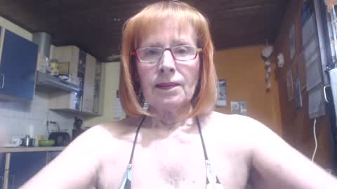 Snapshot of sexysilvie3112 chatting on June 21, 2026, 1:57 pm Silvie online show from June 21, 2026, 1:57 pm