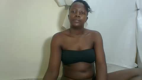 Snapshot of sexysleeky chatting on March 1, 2025, 2:48 am PAULINE online show from March 1, 2025, 2:48 am