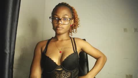 Darkskinned Rae online show from May 12, 2026, 9:45 pm