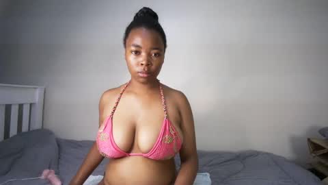 sexysoct online show from June 14, 2026, 10:39 am