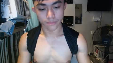 sexystrongcum online show from May 9, 2026, 4:17 am