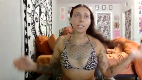 sexytatslut369 online show from June 12, 2026, 6:51 pm