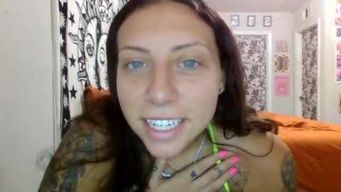 sexytatslut369 online show from June 20, 2026, 5:38 pm